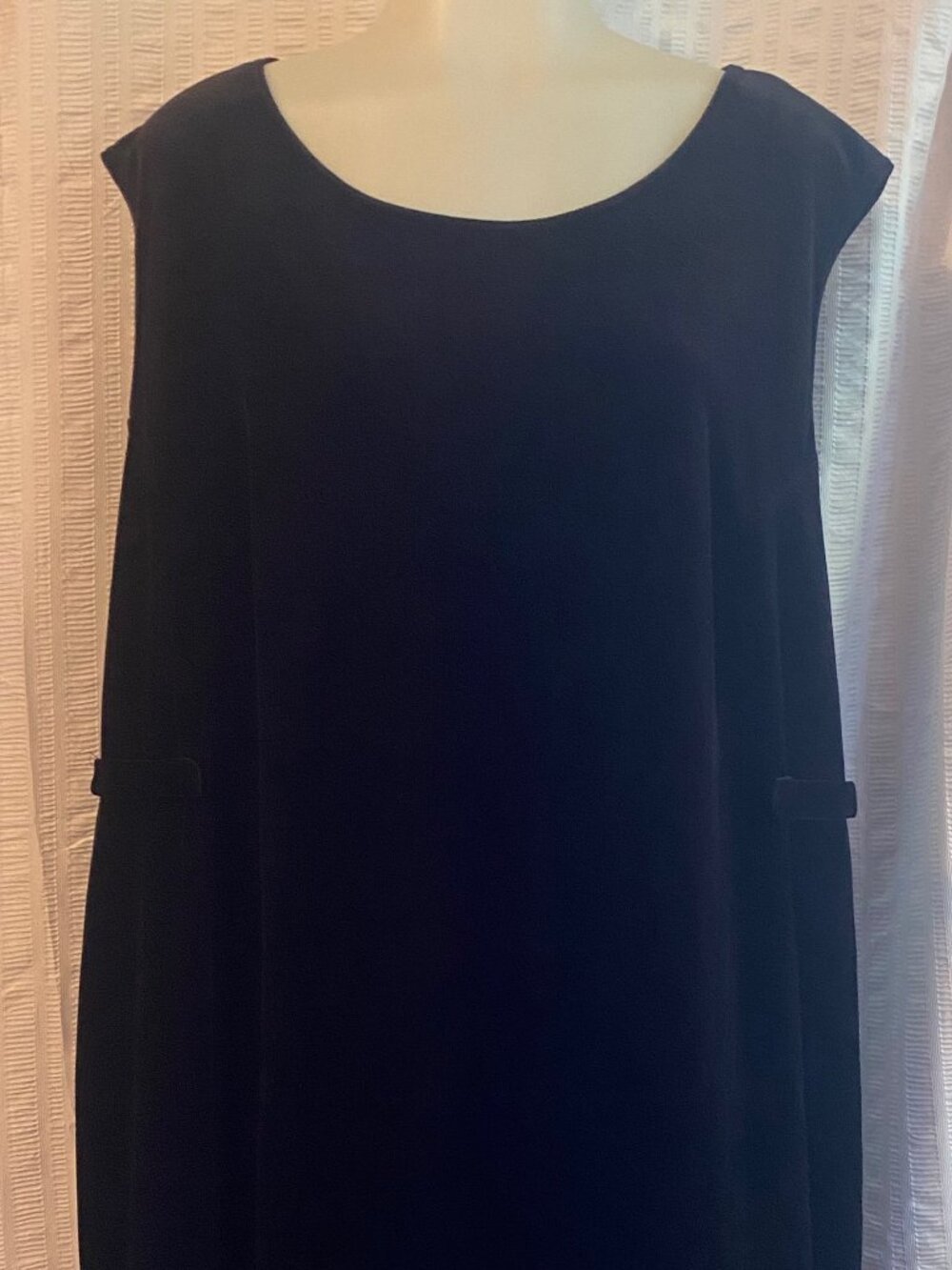 R&M Richards Black Petite Relaxed Shift Dress
